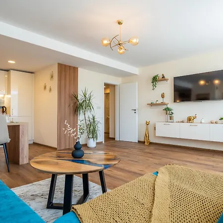 Golden Mountains * Gabrovo