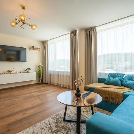 Apartment Golden Mountains *