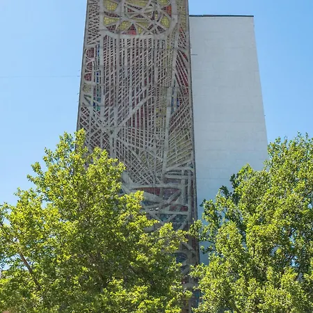 Golden Mountains דירה