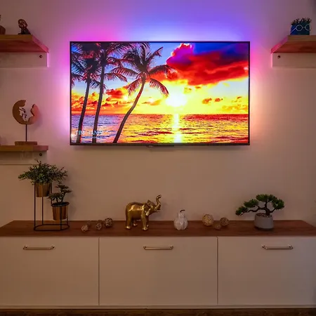 Golden Mountains Apartment *