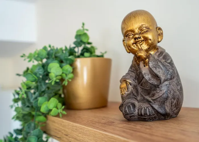 Апартаменты Golden Mountains *