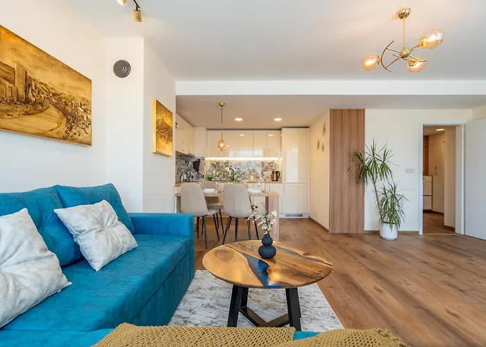 Golden Mountains Апартаменты